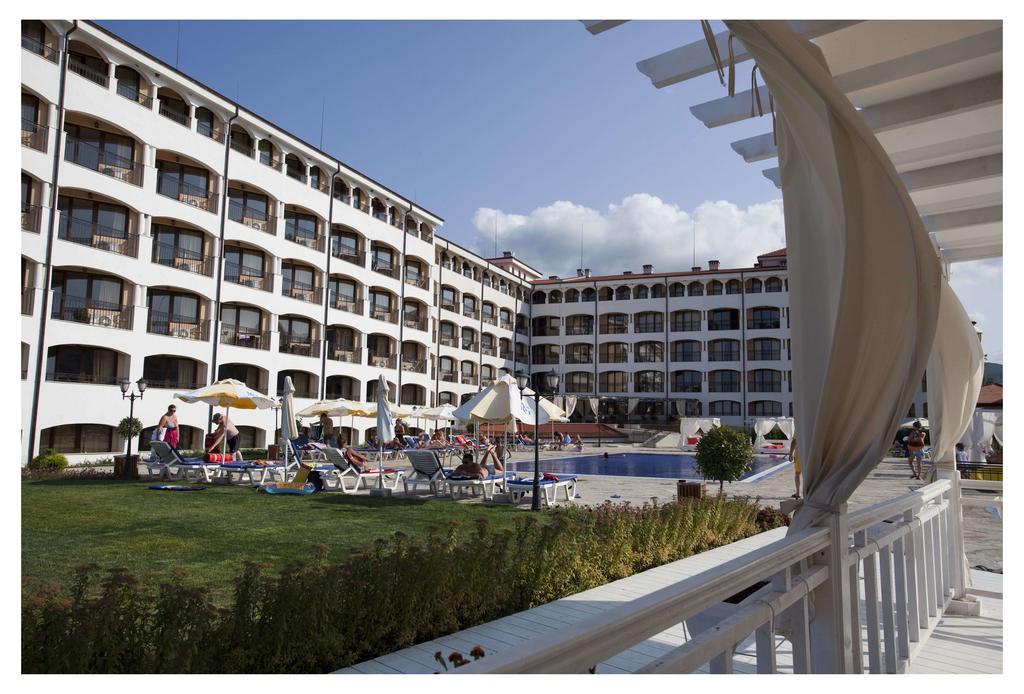 Aparthotel Regina Mare Tsarevo Ngoại thất bức ảnh