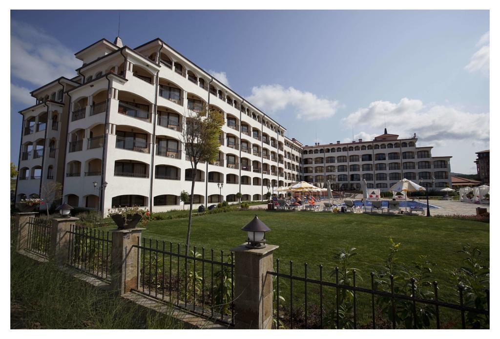 Aparthotel Regina Mare Tsarevo Ngoại thất bức ảnh