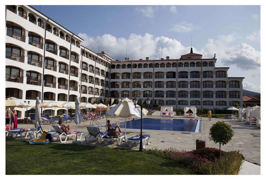 Aparthotel Regina Mare Tsarevo Ngoại thất bức ảnh
